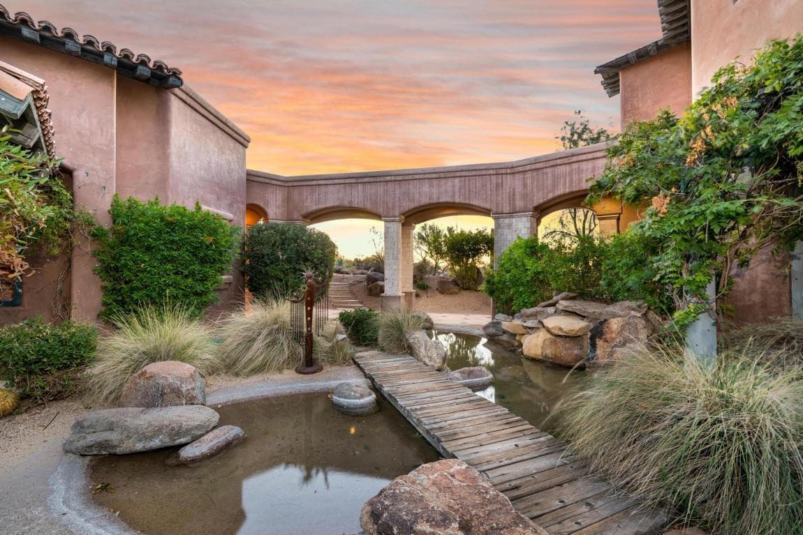 FAQ: The Hope House’s 10-Client Model with 20+ Therapies